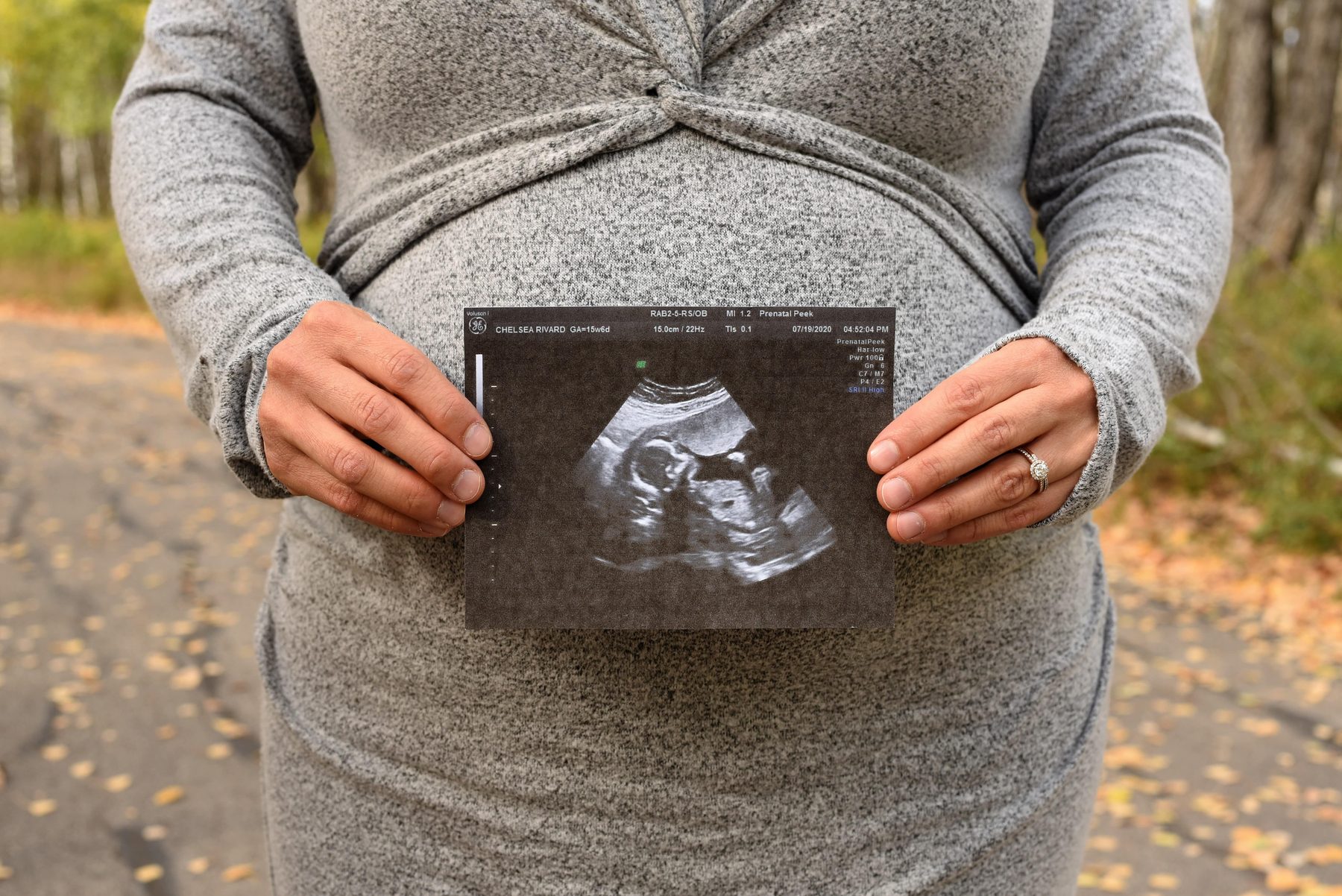 When to Book Your Maternity Session — and What to Wear — Maternity photograph by Teri Moore, TAG Photography